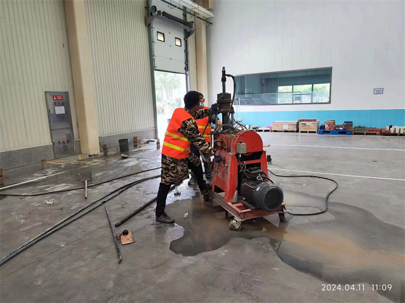 包河厂房地面下沉塌陷注浆加固施工